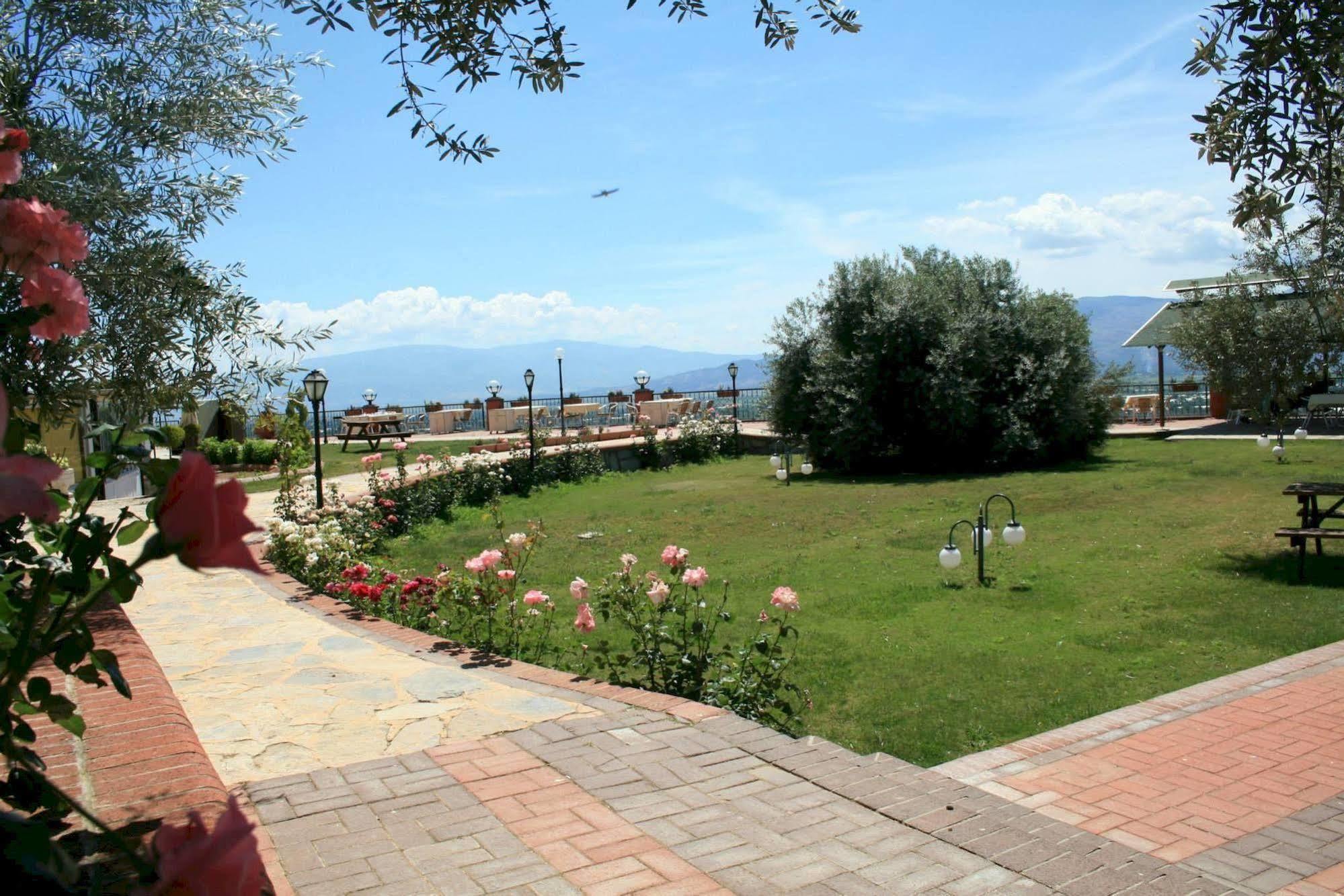Nysa Hotel Sultanhisar Bagian luar foto